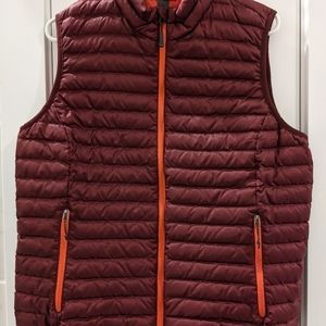 Eddie Bauer Large Maroon Travex EB700 Quilted Lightweight Puffer Vest